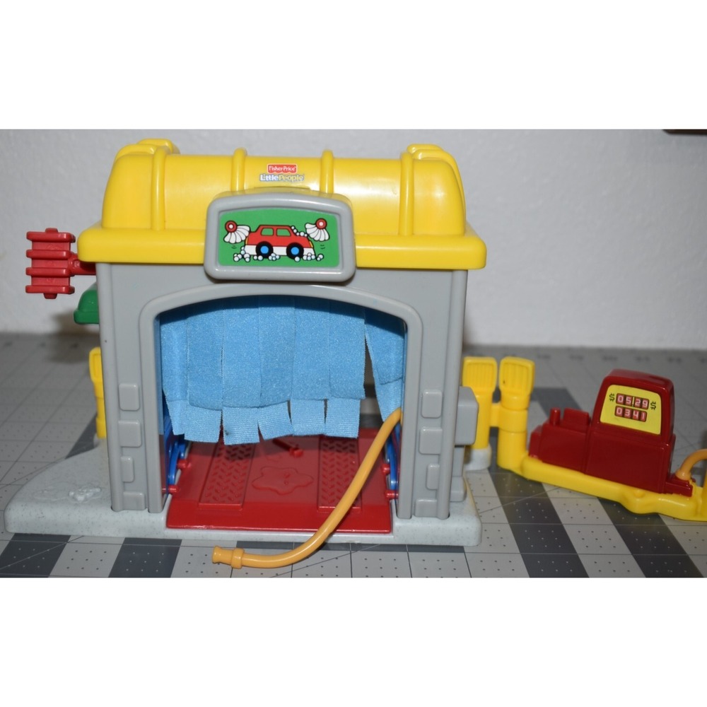 Fisher Price Little People 2002‎ CAR WASH GAS PUMP Garage Town Building Service - Picture 4 of 14